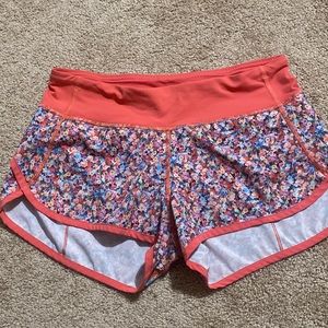 EUC size 4 Lululemon workout shorts